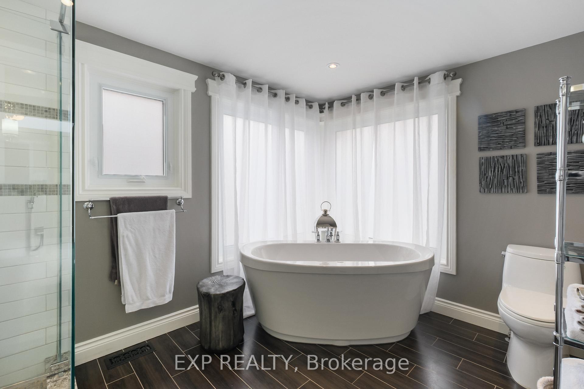 Photo 17 of 6182 Voyageur Drive, Ottawa, Convent Glen — HOMEH