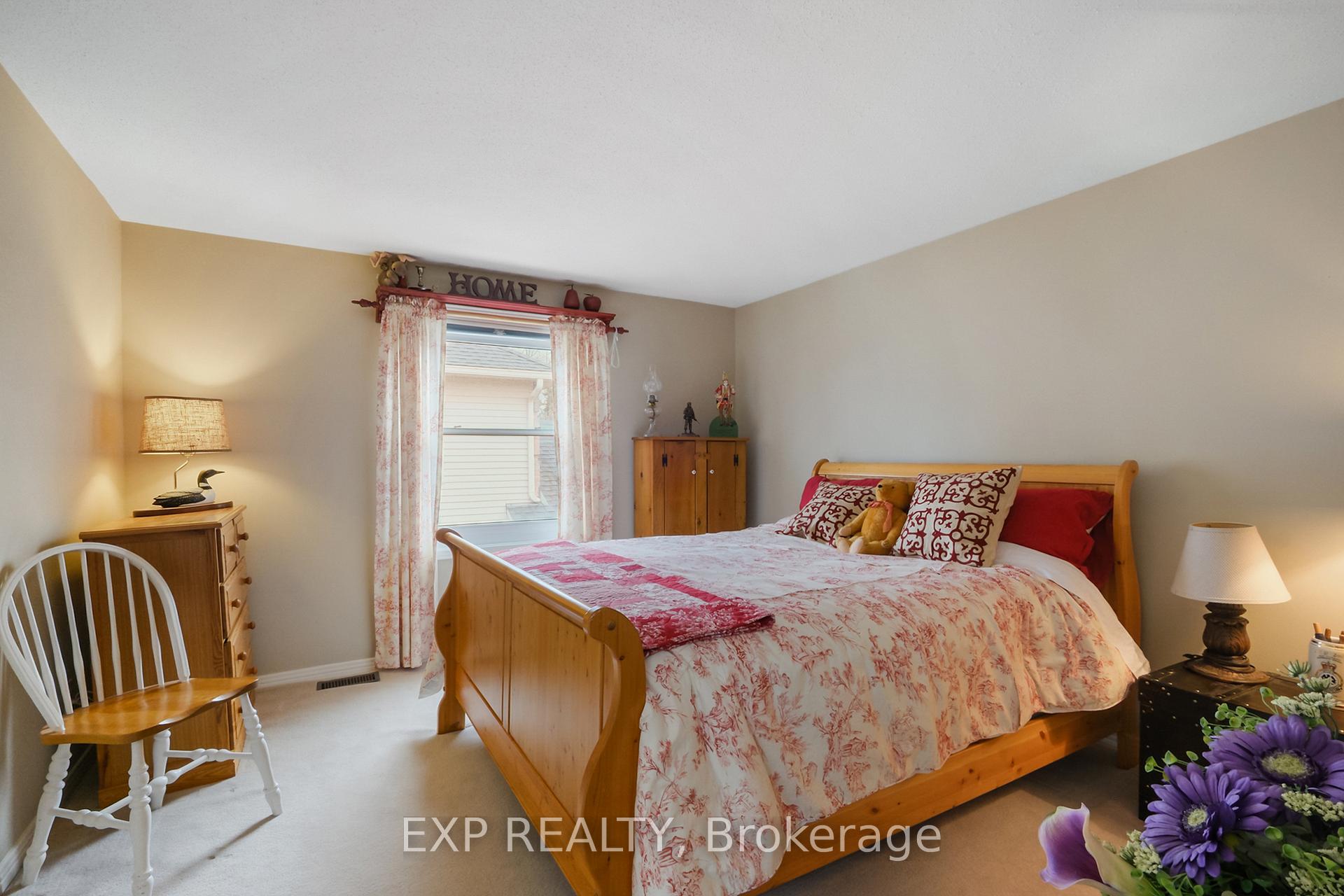 Photo 19 of 6182 Voyageur Drive, Ottawa, Convent Glen — HOMEH