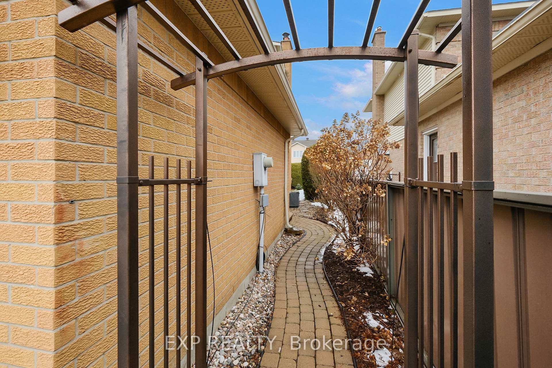 Photo 33 of 6182 Voyageur Drive, Ottawa, Convent Glen — HOMEH