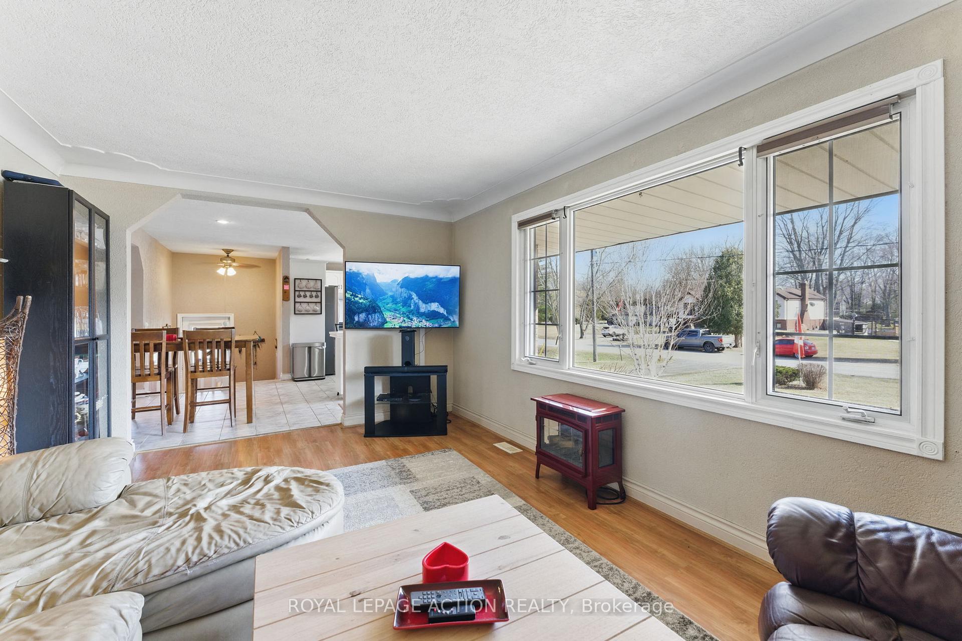 Photo 11 of 917 Windham Rd 11, Norfolk, Ellaton — HOMEH