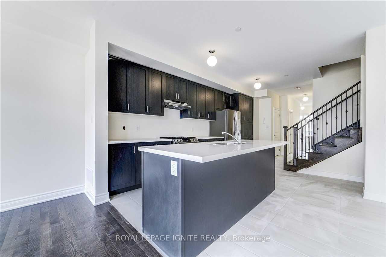 Photo 3 of 66 Erintol Way, Markham, Cedarwood — HOMEH