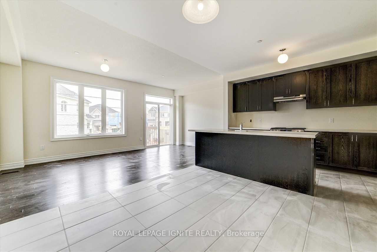 Photo 9 of 66 Erintol Way, Markham, Cedarwood — HOMEH