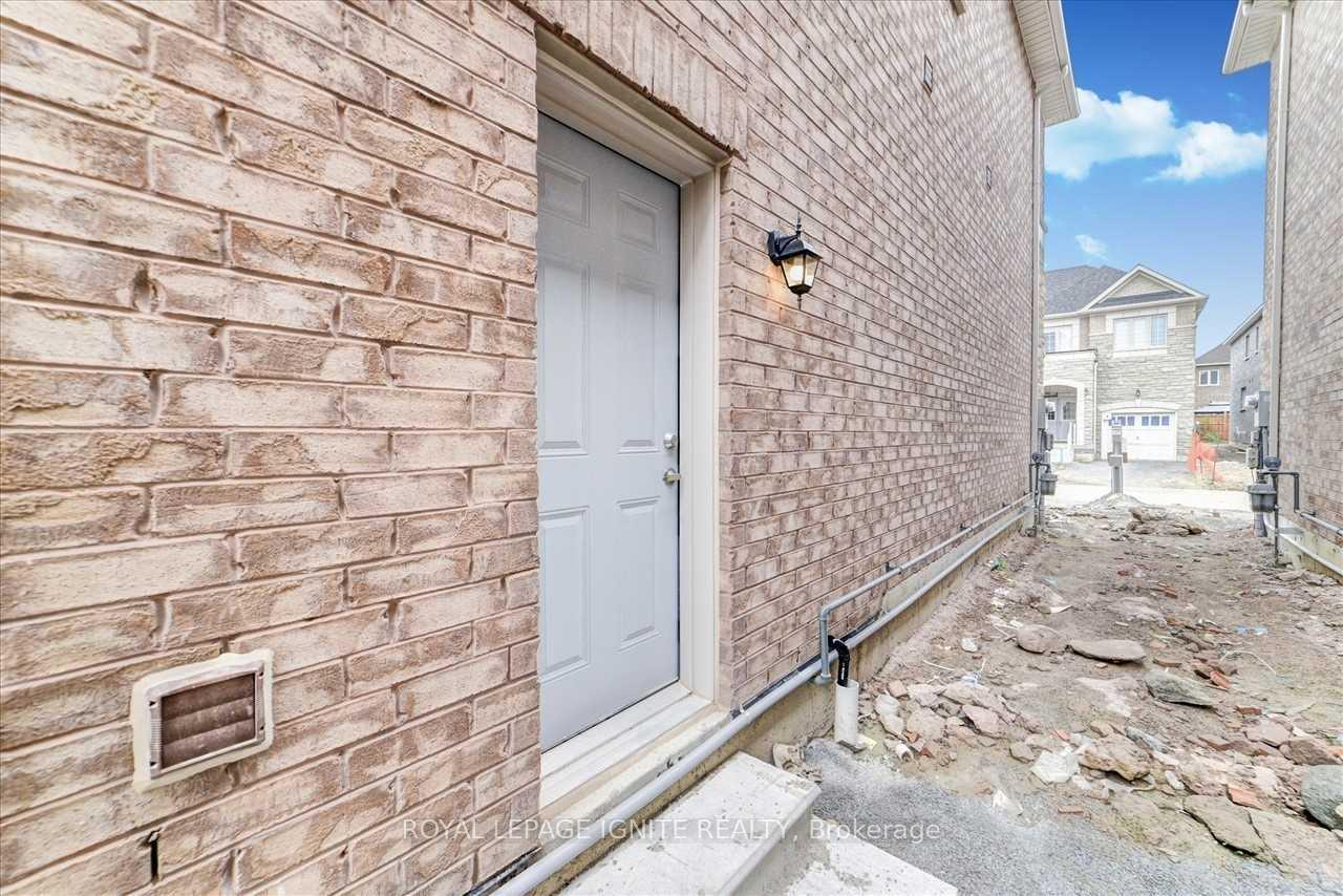 Photo 23 of 66 Erintol Way, Markham, Cedarwood — HOMEH