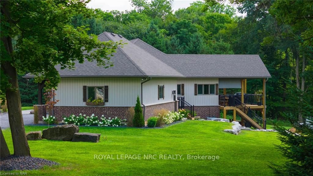 Photo 3 of 1161 Effingham St, Pelham, Fonthill — HOMEH