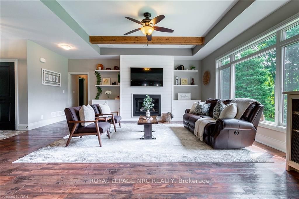 Photo 6 of 1161 Effingham St, Pelham, Fonthill — HOMEH
