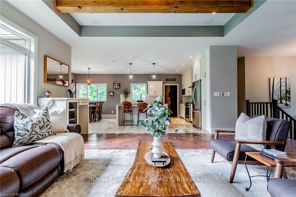 Photo 9 of 1161 Effingham St, Pelham, Fonthill — HOMEH