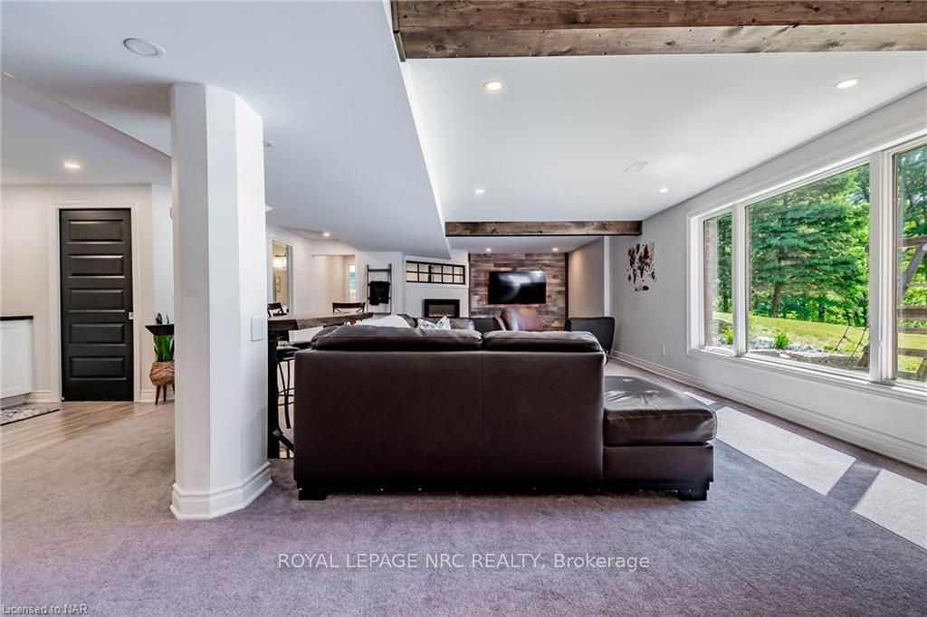 Photo 29 of 1161 Effingham St, Pelham, Fonthill — HOMEH