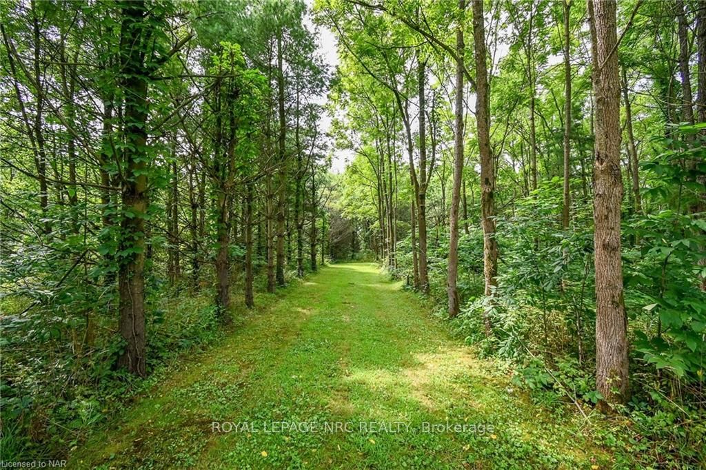 Photo 42 of 1161 Effingham St, Pelham, Fonthill — HOMEH