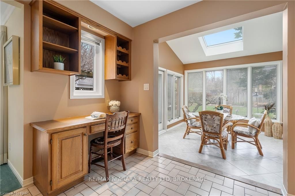 Photo 13 of 3 Townsend Circle, Pelham, Fonthill — HOMEH