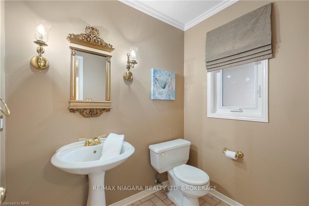 Photo 17 of 3 Townsend Circle, Pelham, Fonthill — HOMEH