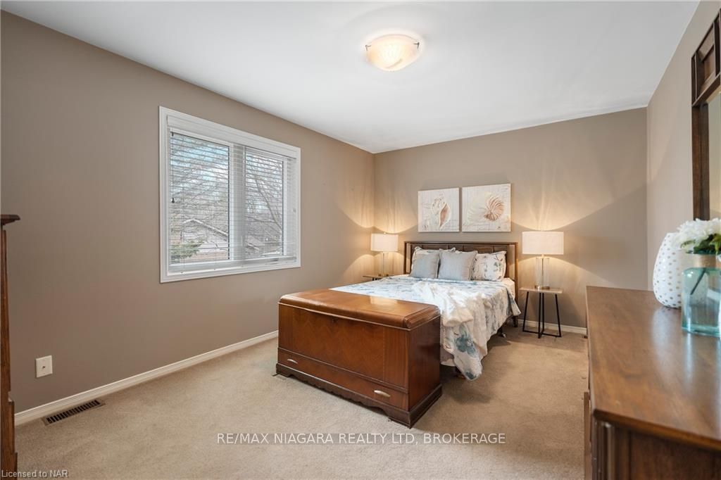 Photo 22 of 3 Townsend Circle, Pelham, Fonthill — HOMEH