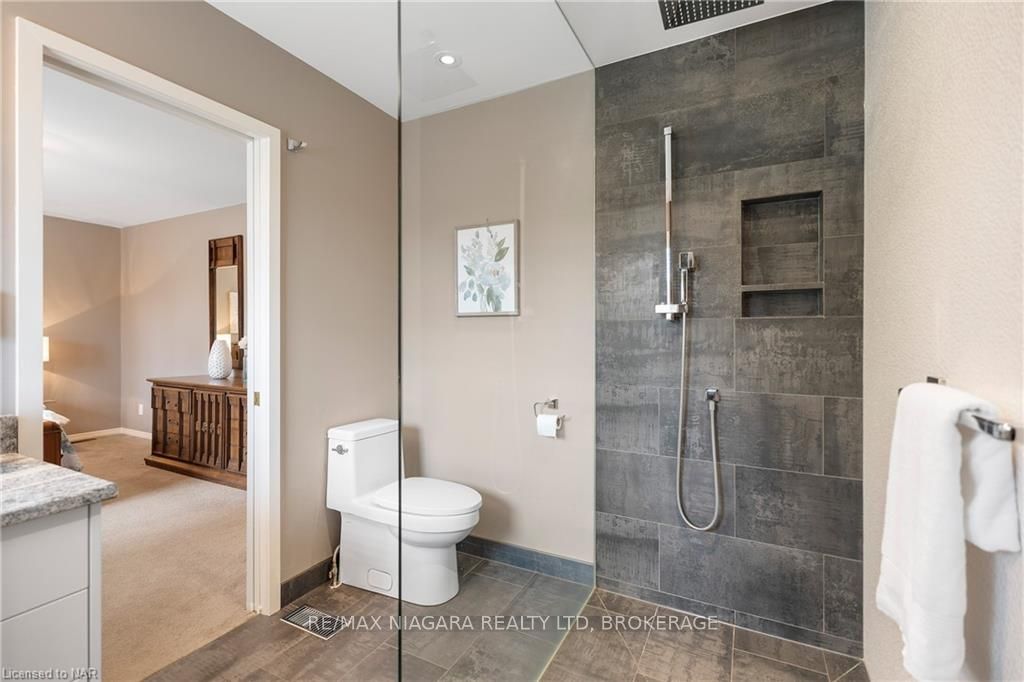 Photo 25 of 3 Townsend Circle, Pelham, Fonthill — HOMEH