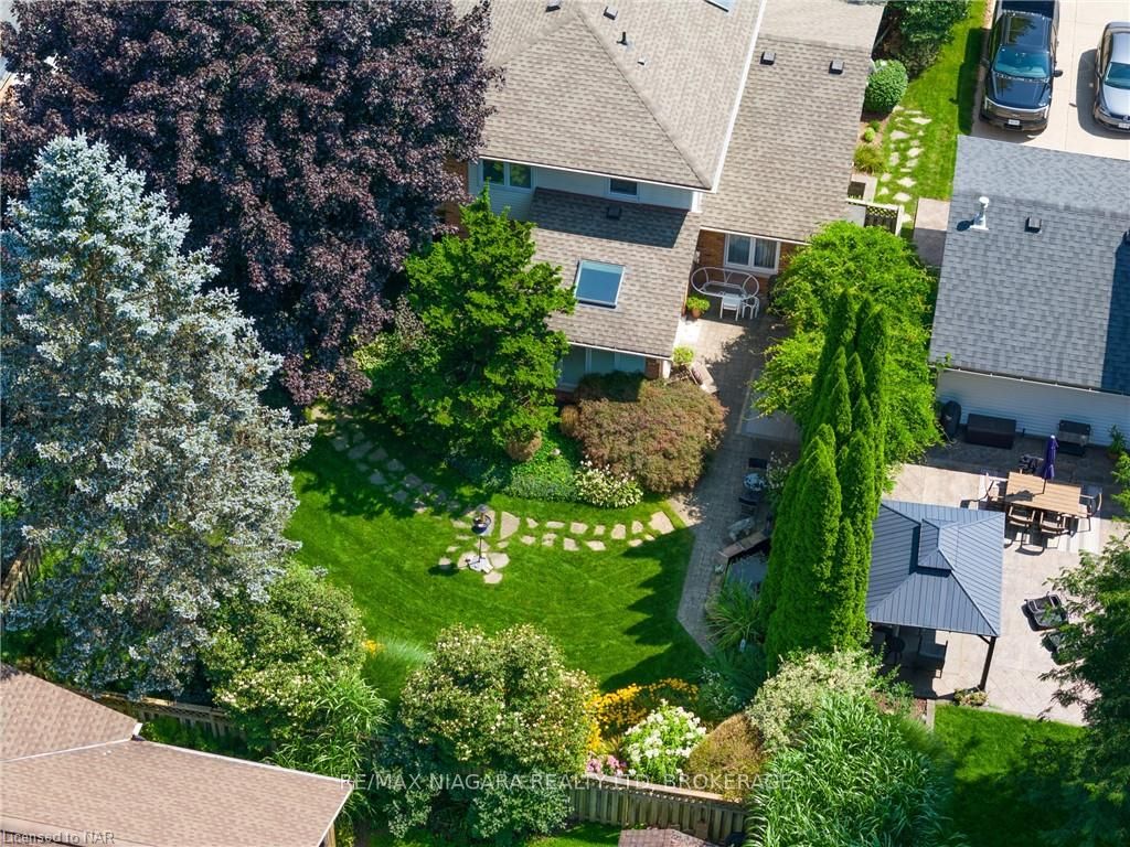Photo 36 of 3 Townsend Circle, Pelham, Fonthill — HOMEH