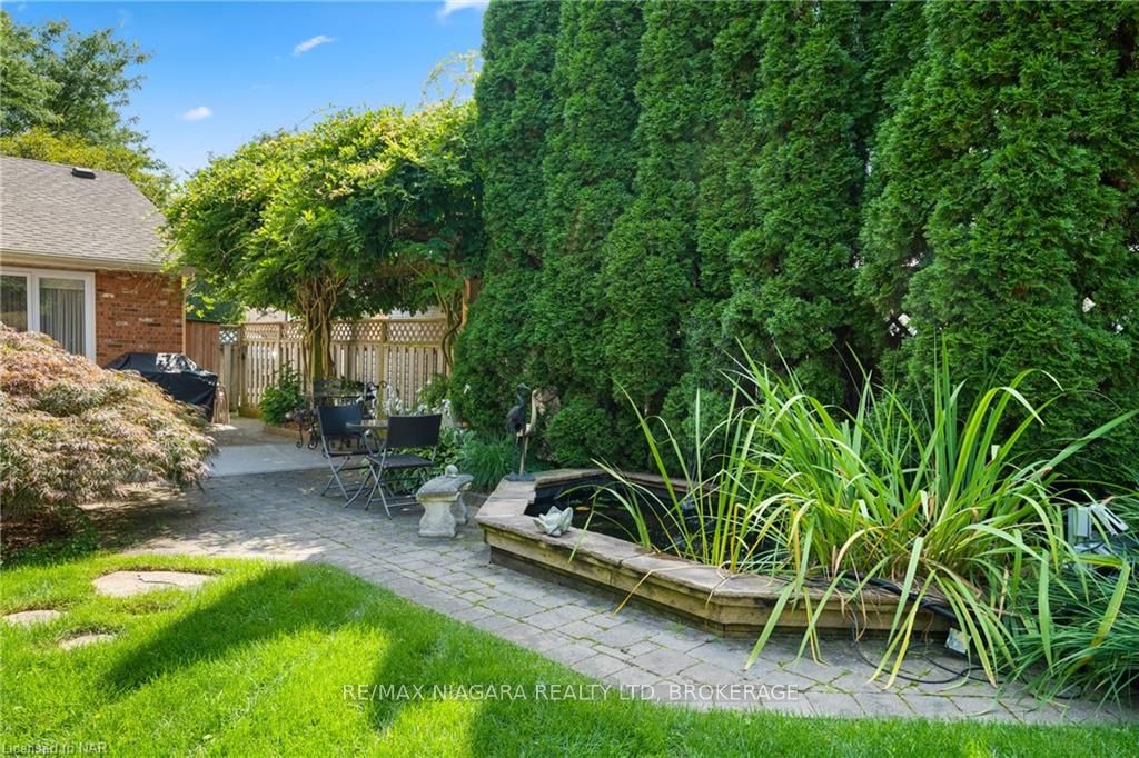 Photo 40 of 3 Townsend Circle, Pelham, Fonthill — HOMEH