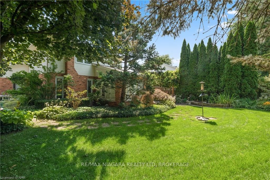 Photo 42 of 3 Townsend Circle, Pelham, Fonthill — HOMEH