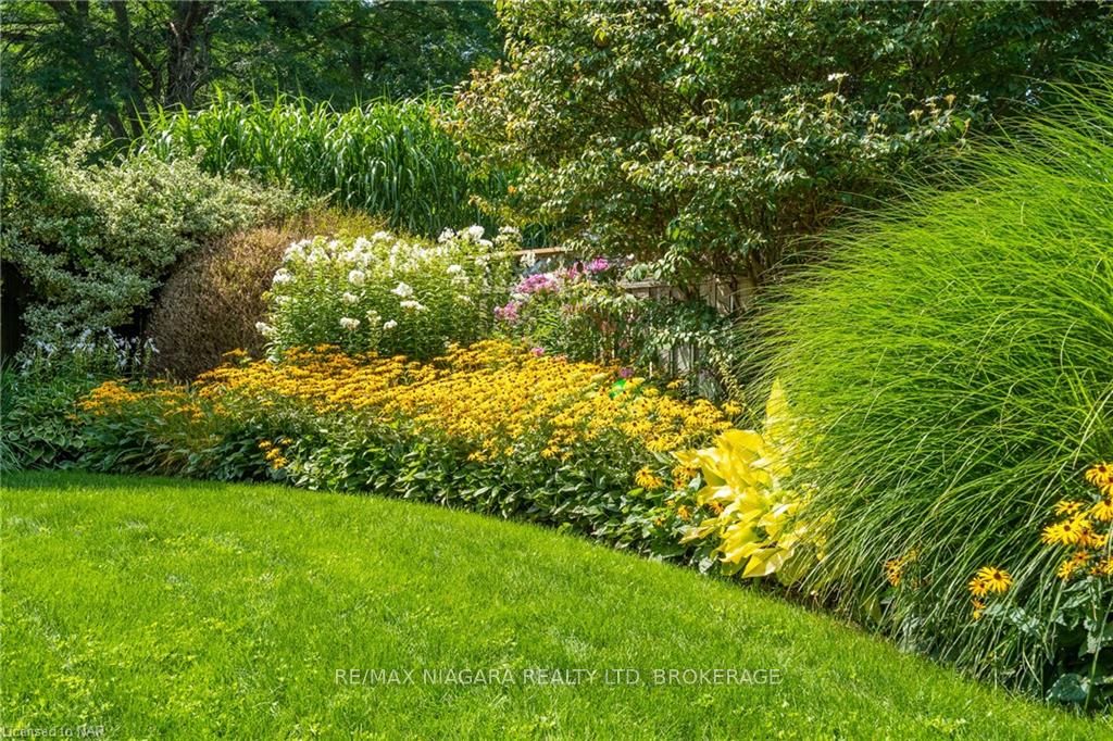 Photo 43 of 3 Townsend Circle, Pelham, Fonthill — HOMEH