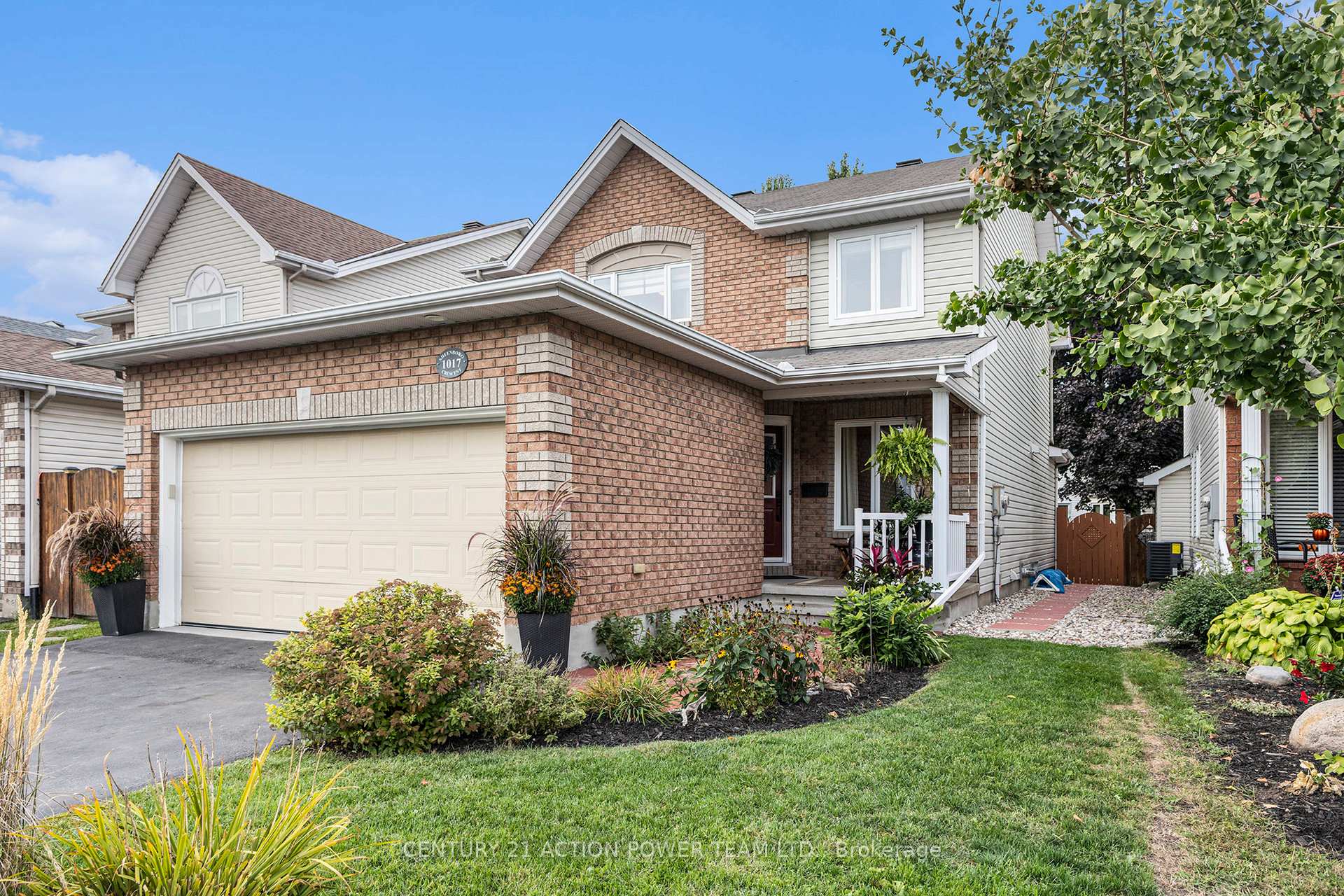 Photo 1 of 1017 Sheenboro Crescent, Ottawa, Fallingbrook/Pineridge — HOMEH