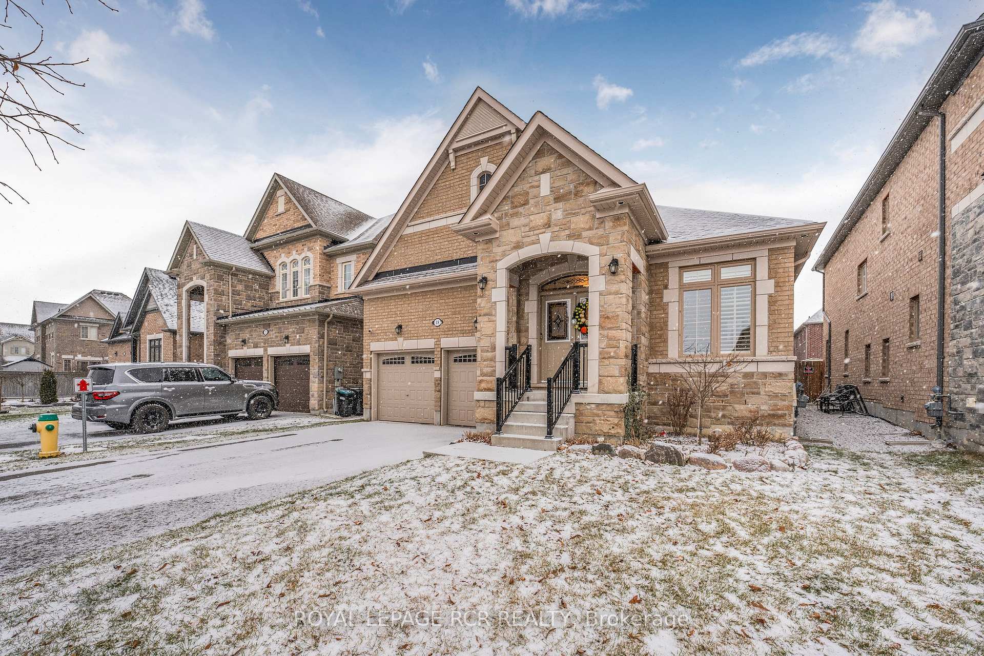 Photo 2 of 18 Dowling Road, New Tecumseth, Alliston — HOMEH