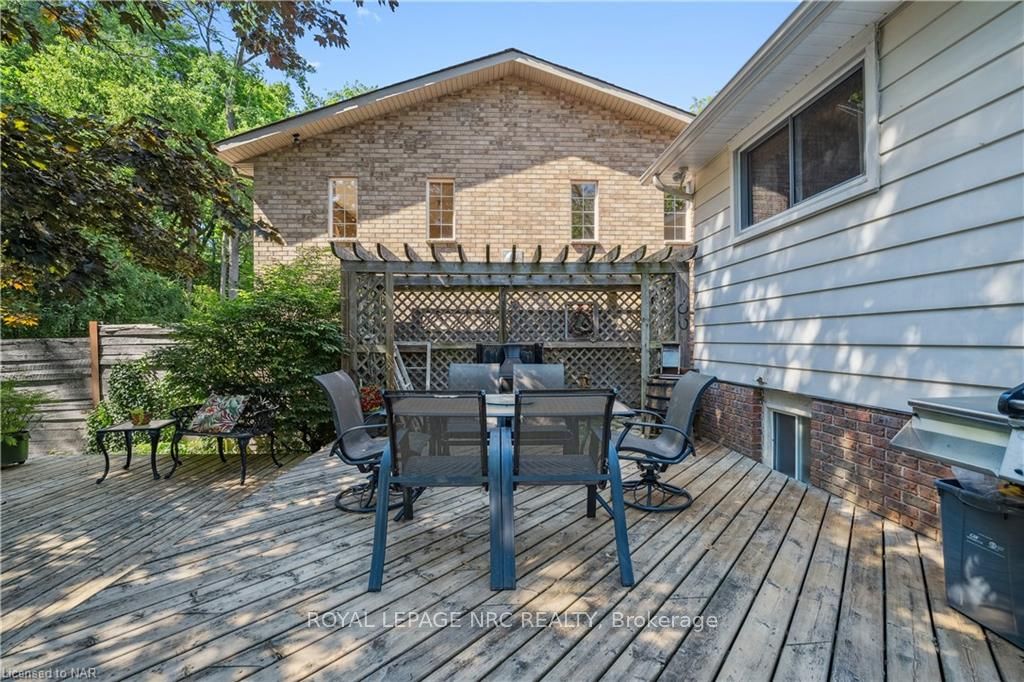 Photo 37 of 4 Fallingbrook Drive, Pelham, Fonthill — HOMEH