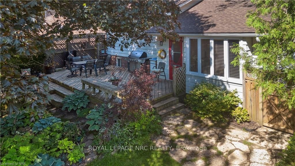 Photo 6 of 4 Fallingbrook Drive, Pelham, Fonthill — HOMEH