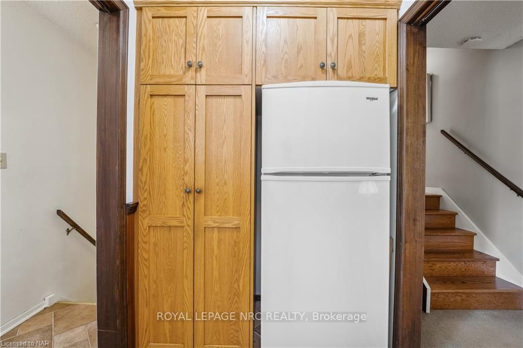 Photo 19 of 4 Fallingbrook Drive, Pelham, Fonthill — HOMEH