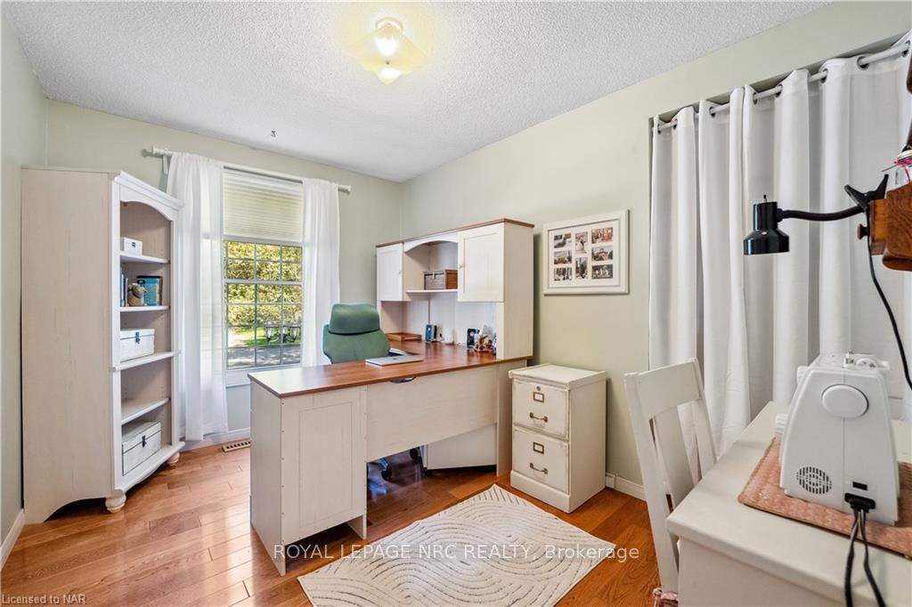 Photo 22 of 4 Fallingbrook Drive, Pelham, Fonthill — HOMEH