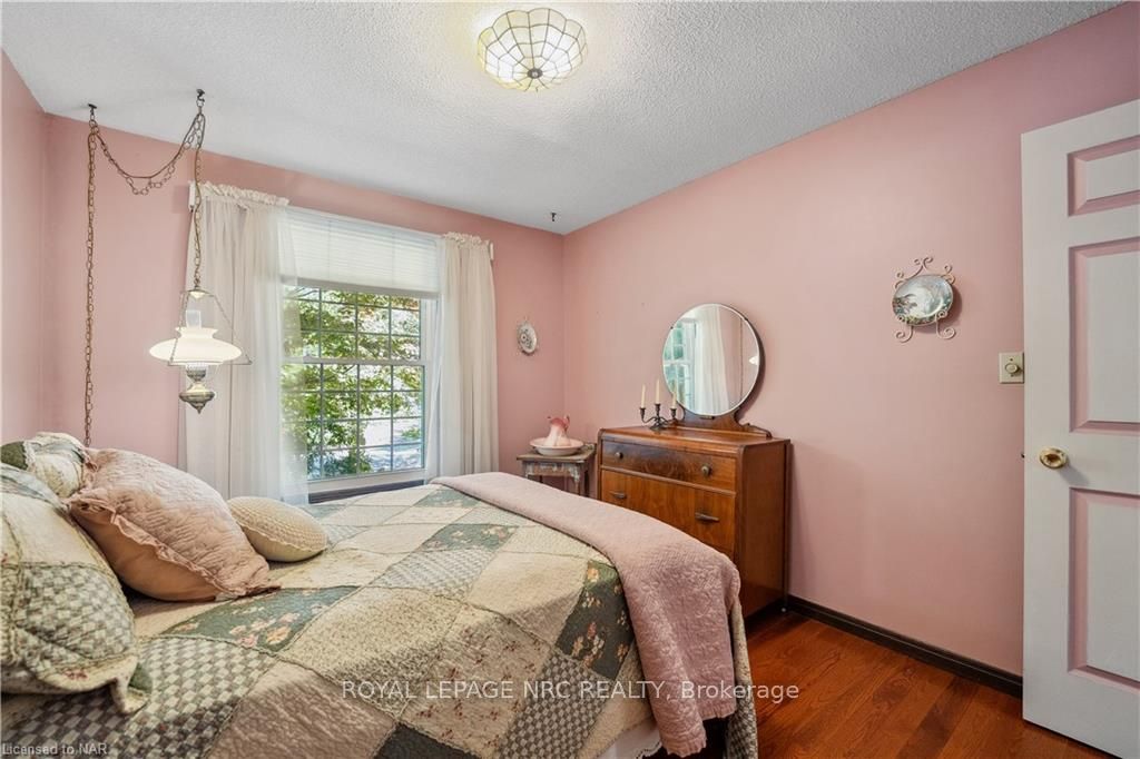 Photo 25 of 4 Fallingbrook Drive, Pelham, Fonthill — HOMEH