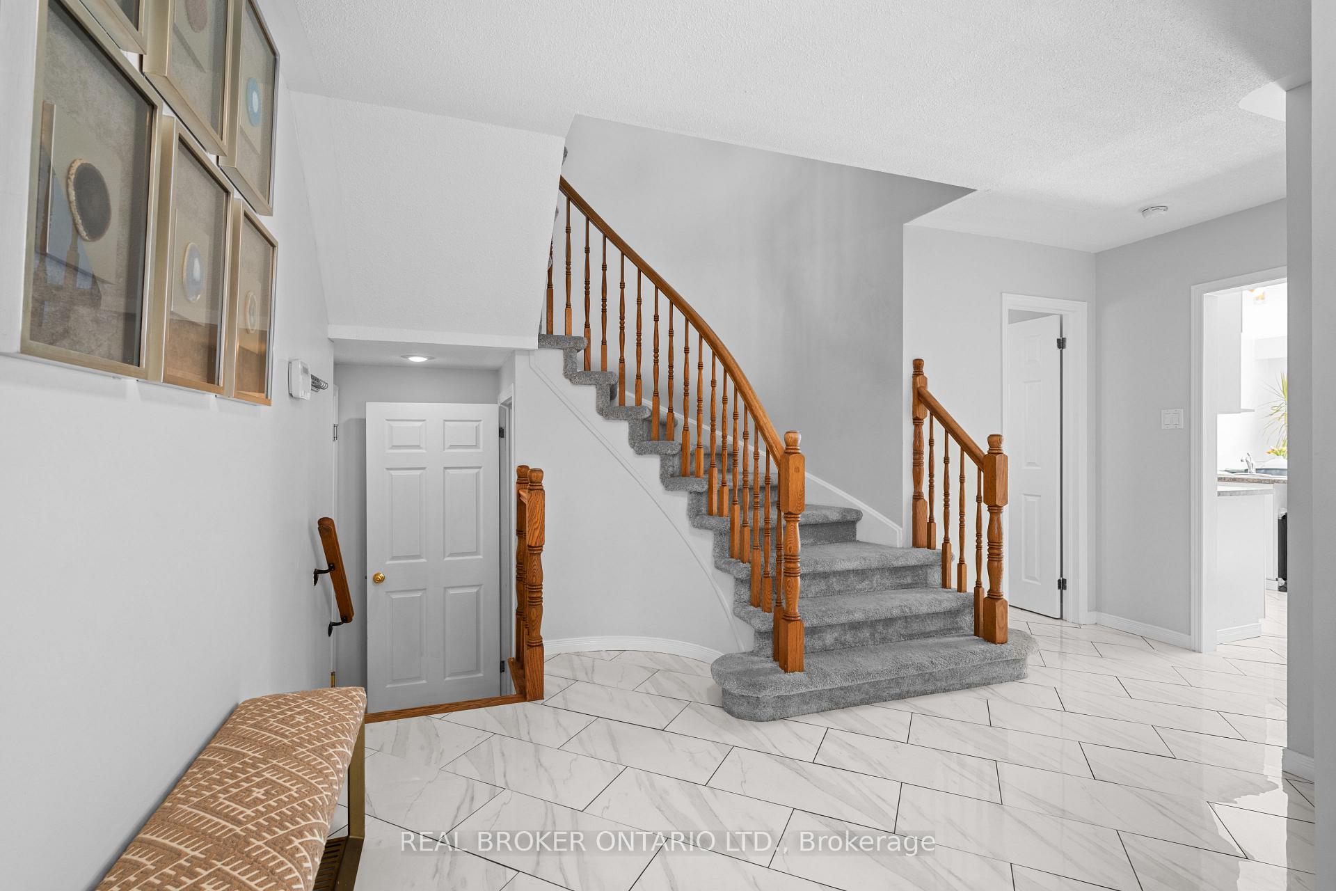 Photo 5 of 618 Tourelle Drive, Ottawa, Fallingbrook/Gardenway South — HOMEH