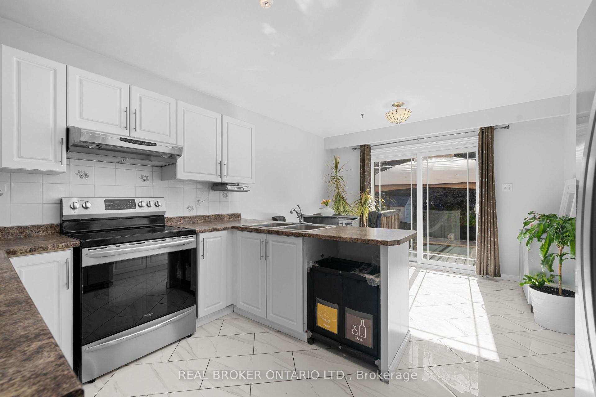 Photo 14 of 618 Tourelle Drive, Ottawa, Fallingbrook/Gardenway South — HOMEH
