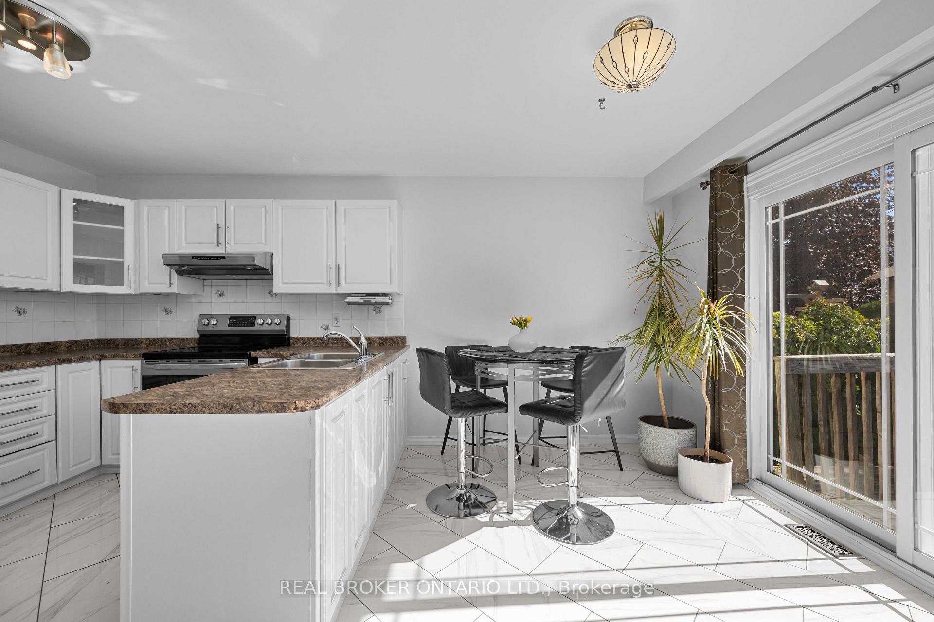 Photo 16 of 618 Tourelle Drive, Ottawa, Fallingbrook/Gardenway South — HOMEH
