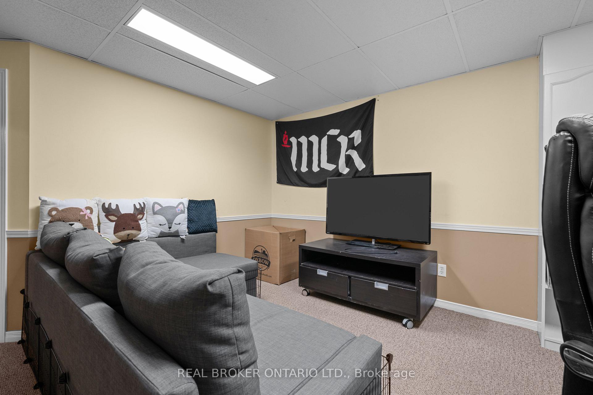 Photo 32 of 618 Tourelle Drive, Ottawa, Fallingbrook/Gardenway South — HOMEH