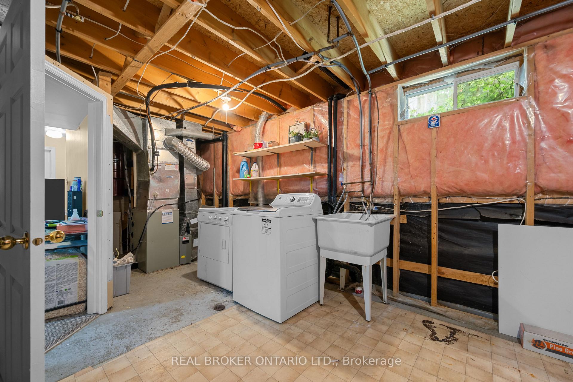 Photo 35 of 618 Tourelle Drive, Ottawa, Fallingbrook/Gardenway South — HOMEH