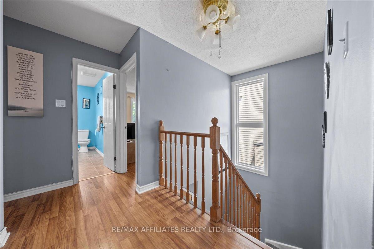 Photo 20 of 300 Sylvie Terrace, Ottawa, Bilberry Creek/Queenswood Heights — HOMEH