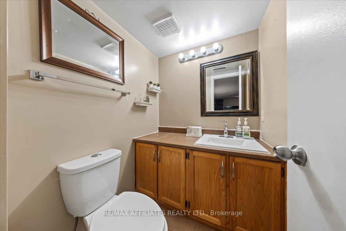 Photo 32 of 300 Sylvie Terrace, Ottawa, Bilberry Creek/Queenswood Heights — HOMEH