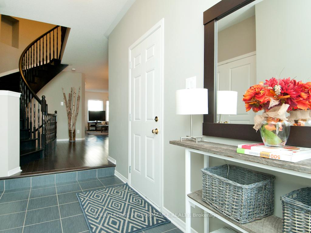 Photo 3 of 309 Travis Street, Ottawa, Mer Bleue/Bradley Estates/Anderson Park — HOMEH