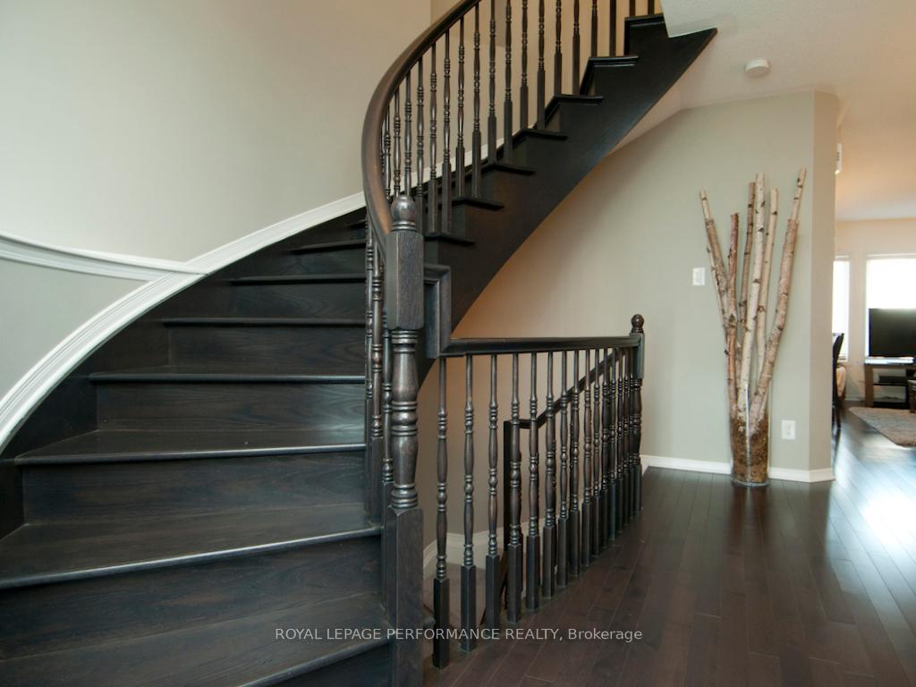 Photo 13 of 309 Travis Street, Ottawa, Mer Bleue/Bradley Estates/Anderson Park — HOMEH