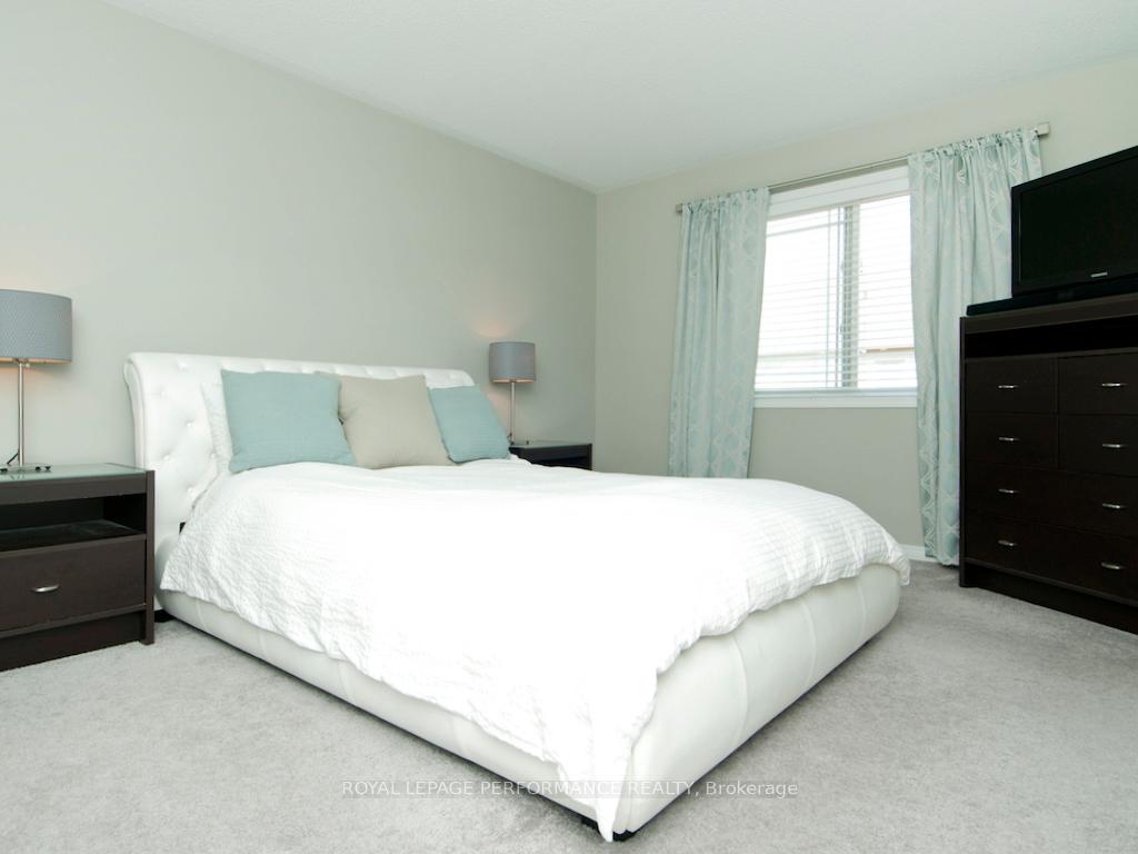 Photo 14 of 309 Travis Street, Ottawa, Mer Bleue/Bradley Estates/Anderson Park — HOMEH