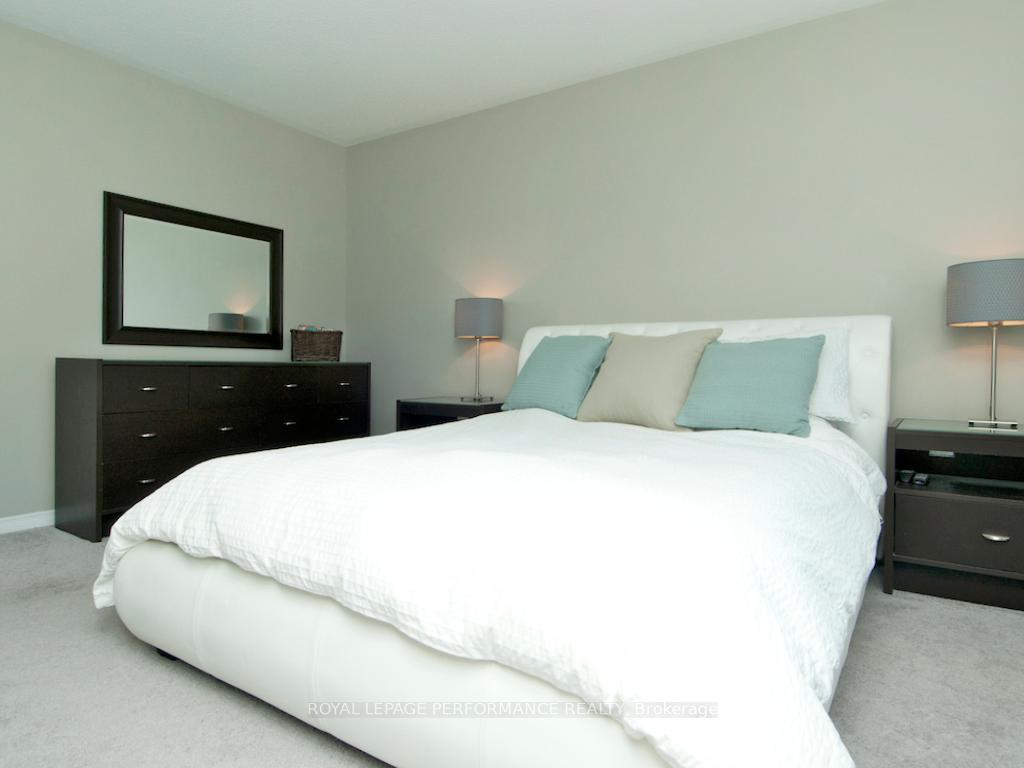 Photo 15 of 309 Travis Street, Ottawa, Mer Bleue/Bradley Estates/Anderson Park — HOMEH