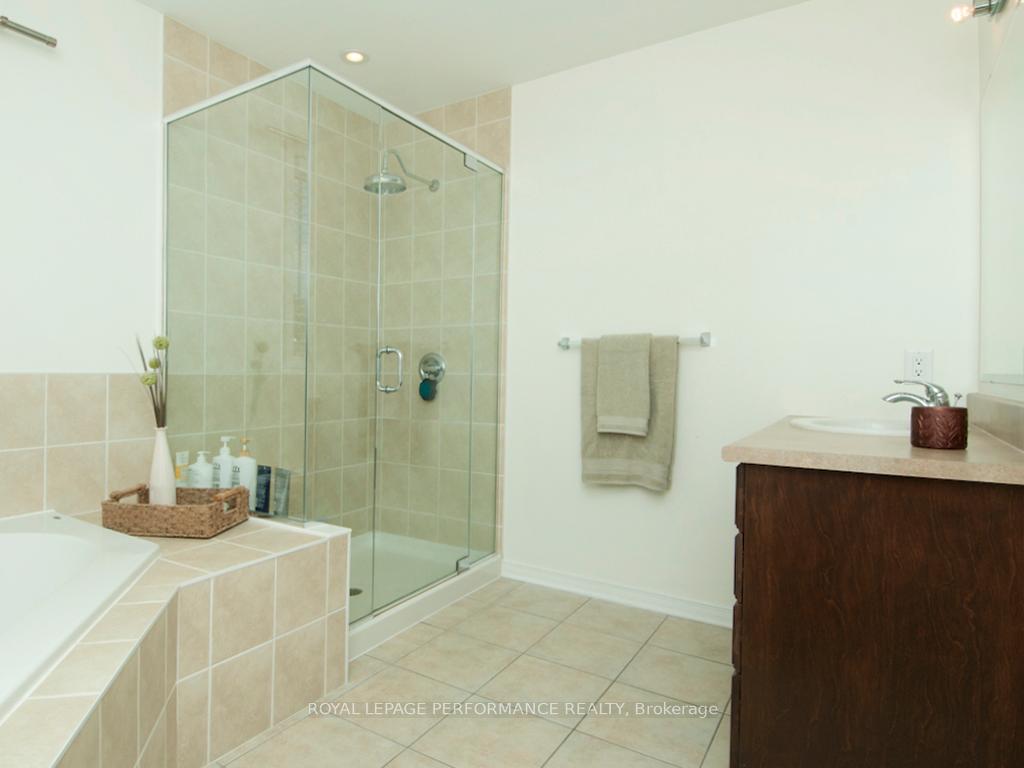 Photo 16 of 309 Travis Street, Ottawa, Mer Bleue/Bradley Estates/Anderson Park — HOMEH