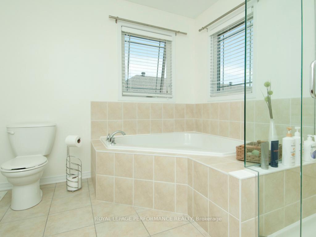 Photo 17 of 309 Travis Street, Ottawa, Mer Bleue/Bradley Estates/Anderson Park — HOMEH