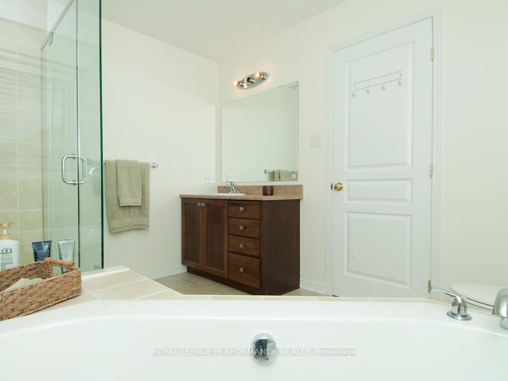 Photo 18 of 309 Travis Street, Ottawa, Mer Bleue/Bradley Estates/Anderson Park — HOMEH