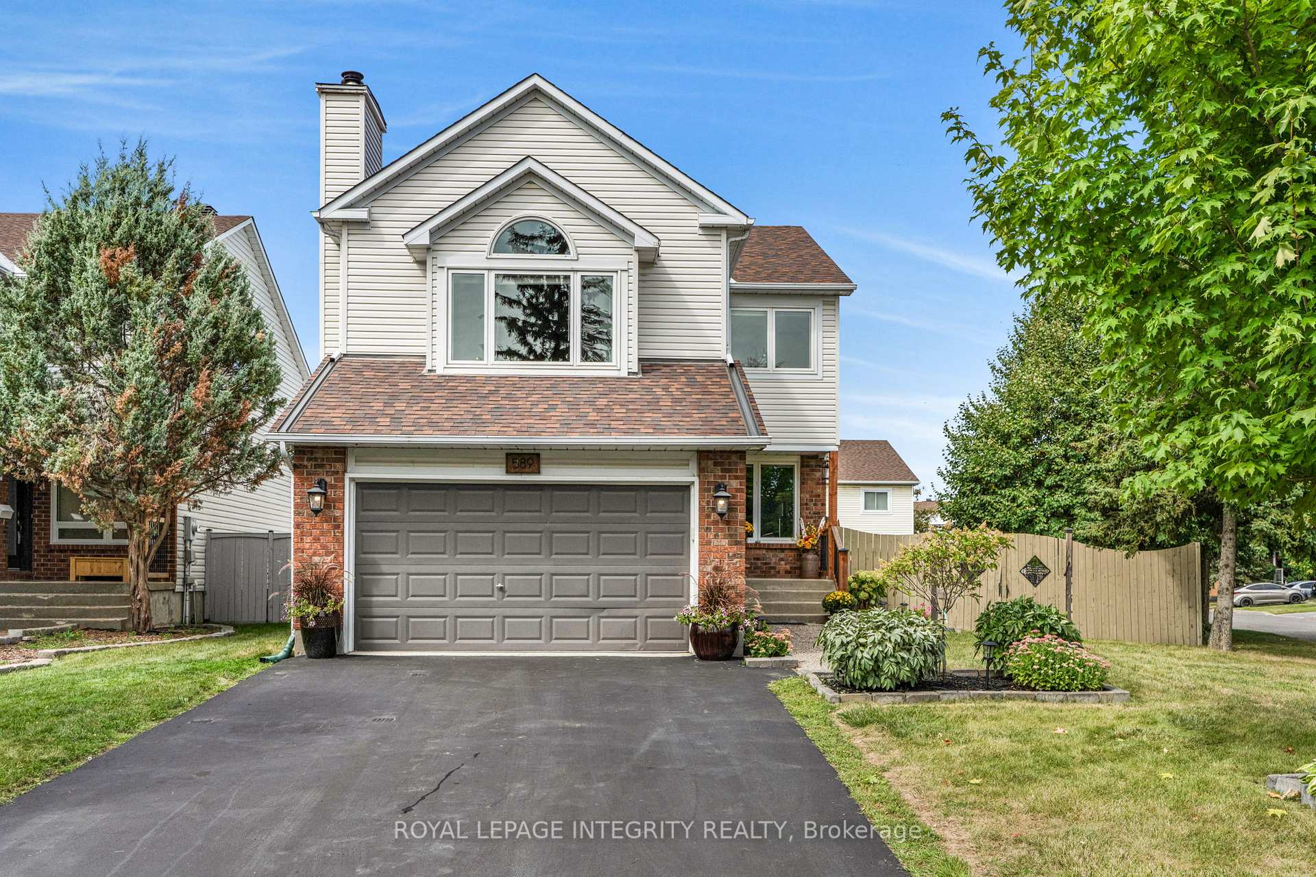 Photo 3 of 589 Pocono Crescent, Ottawa, Fallingbrook/Gardenway South — HOMEH