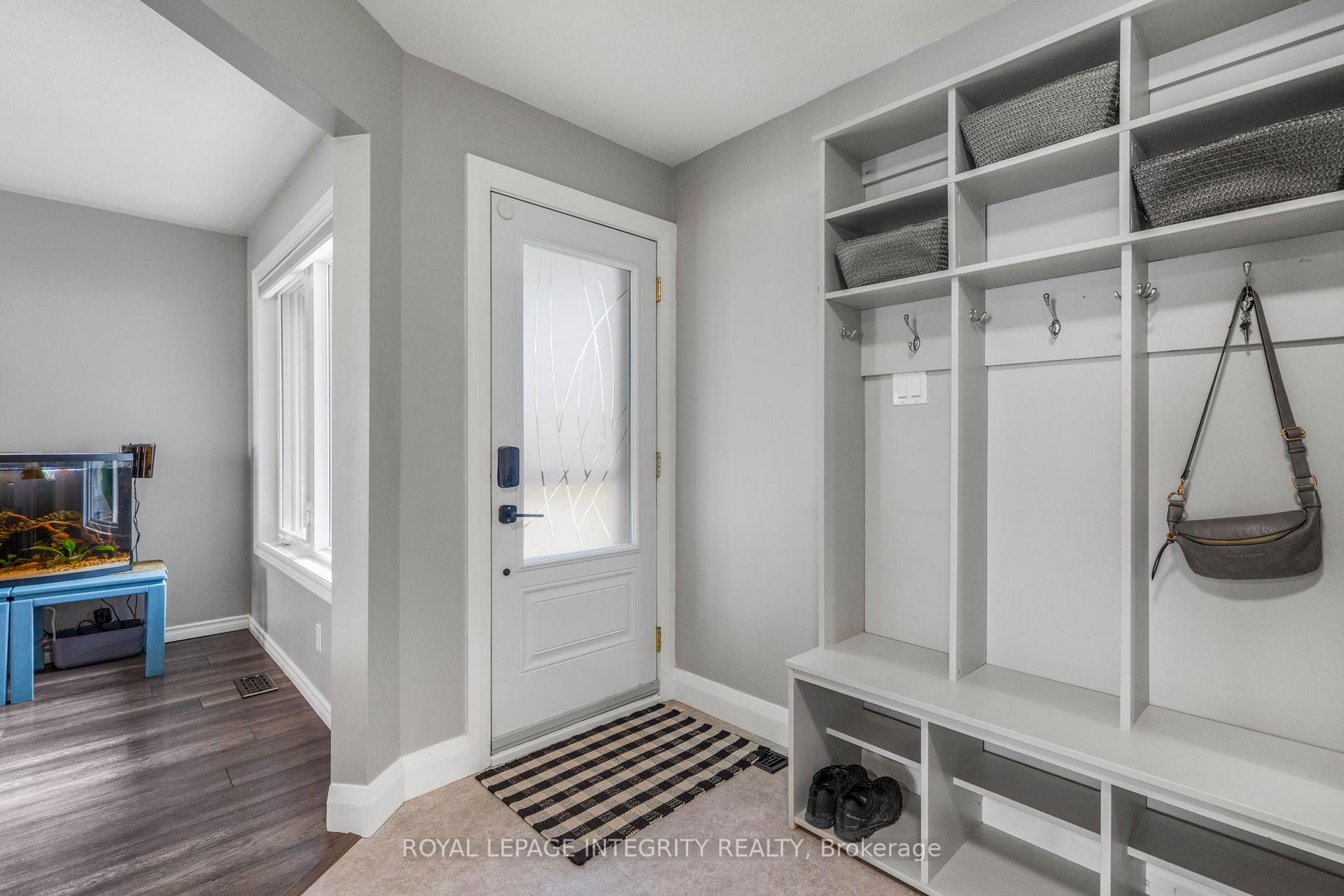 Photo 6 of 589 Pocono Crescent, Ottawa, Fallingbrook/Gardenway South — HOMEH