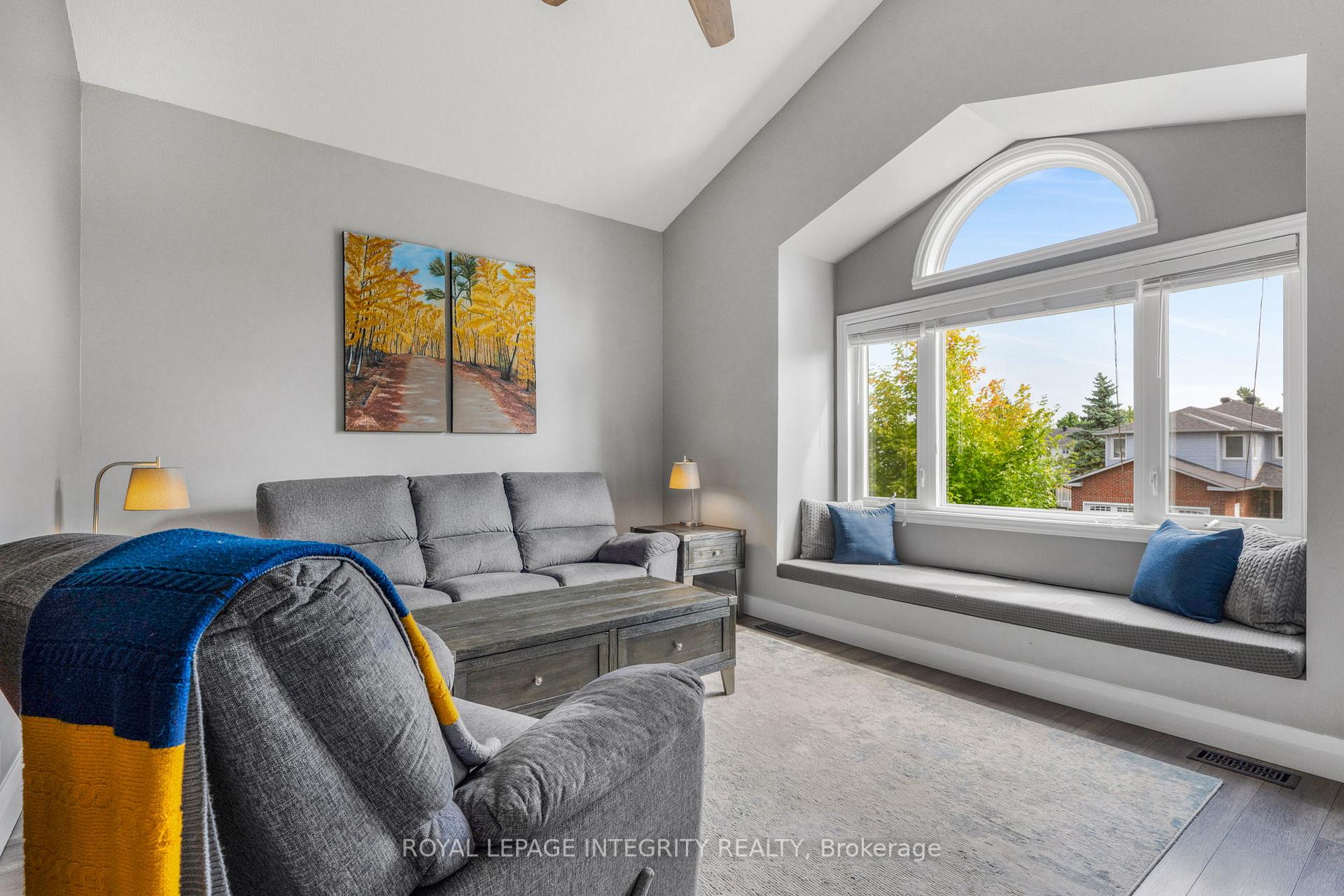 Photo 20 of 589 Pocono Crescent, Ottawa, Fallingbrook/Gardenway South — HOMEH
