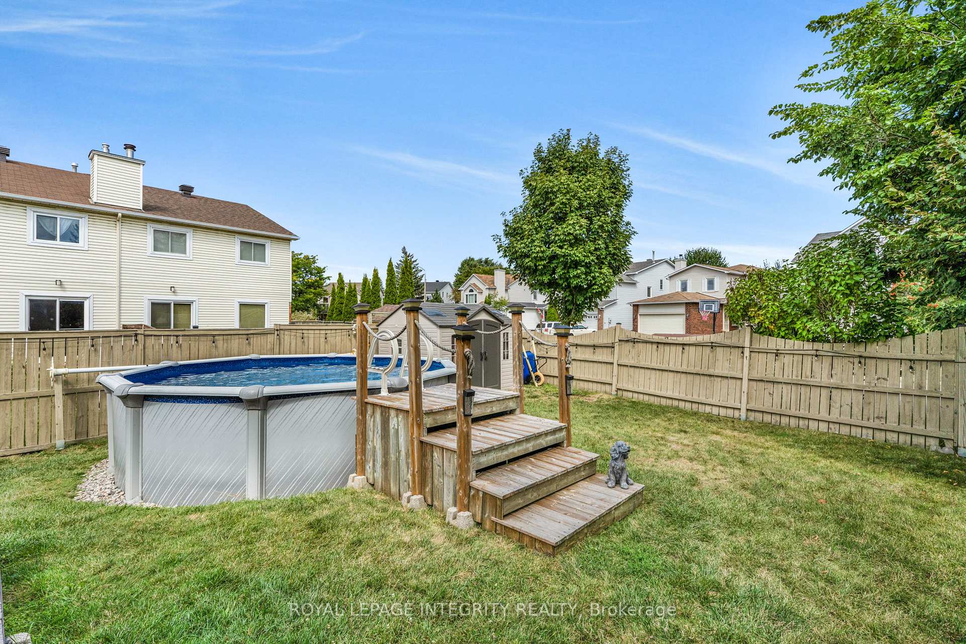 Photo 29 of 589 Pocono Crescent, Ottawa, Fallingbrook/Gardenway South — HOMEH