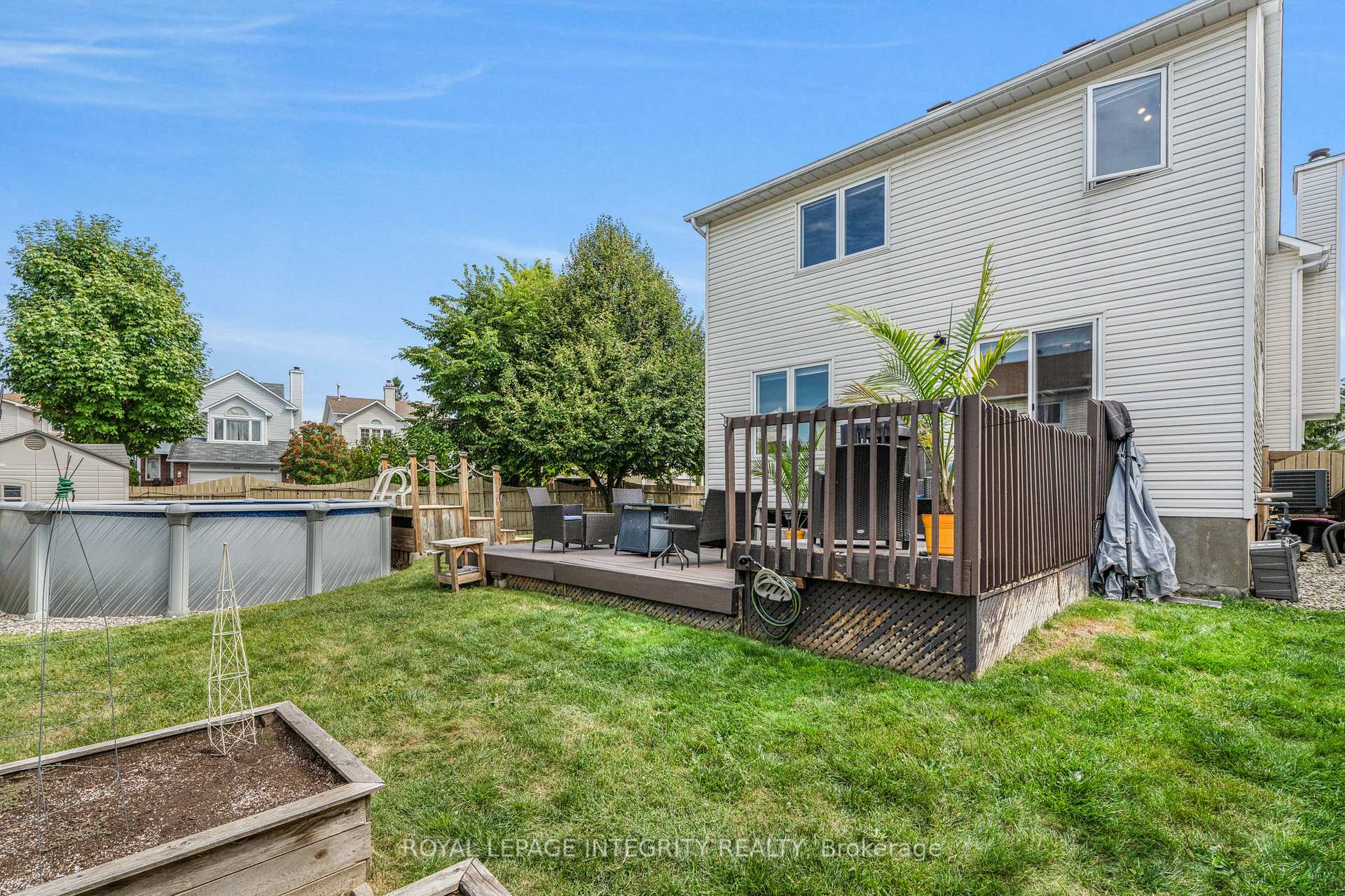 Photo 31 of 589 Pocono Crescent, Ottawa, Fallingbrook/Gardenway South — HOMEH