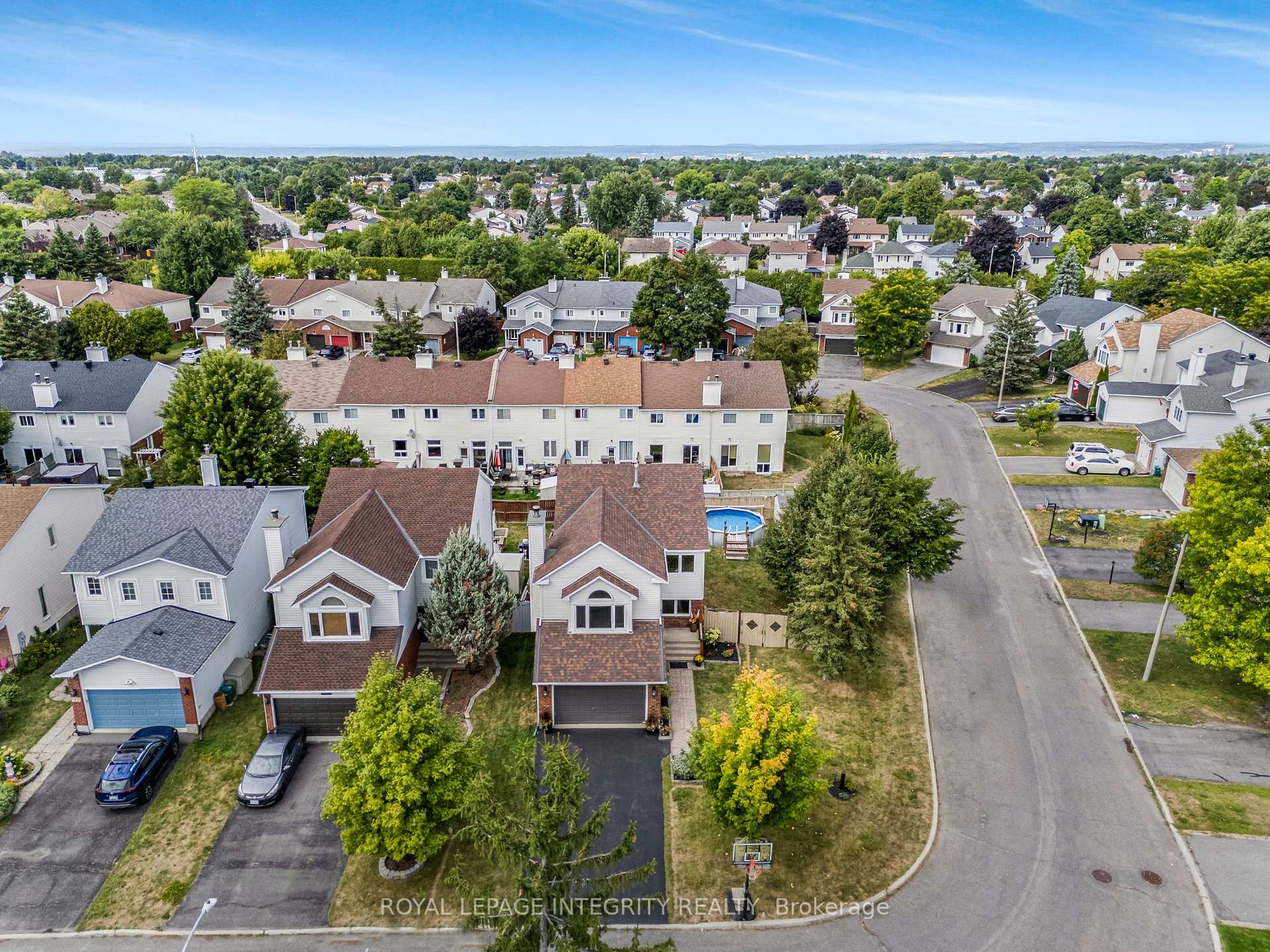 Photo 33 of 589 Pocono Crescent, Ottawa, Fallingbrook/Gardenway South — HOMEH