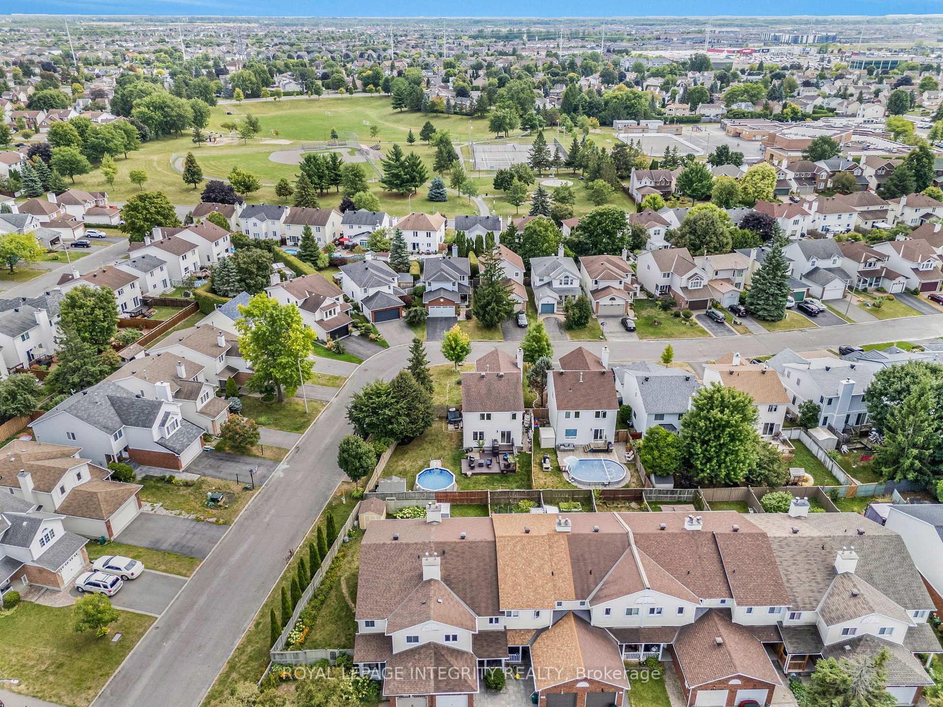 Photo 37 of 589 Pocono Crescent, Ottawa, Fallingbrook/Gardenway South — HOMEH