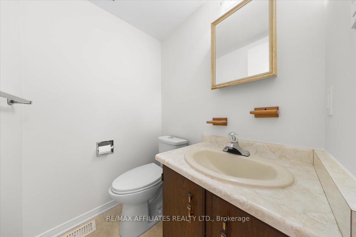 Photo 19 of 1080 Taffy Lane, Ottawa, Convent Glen North — HOMEH