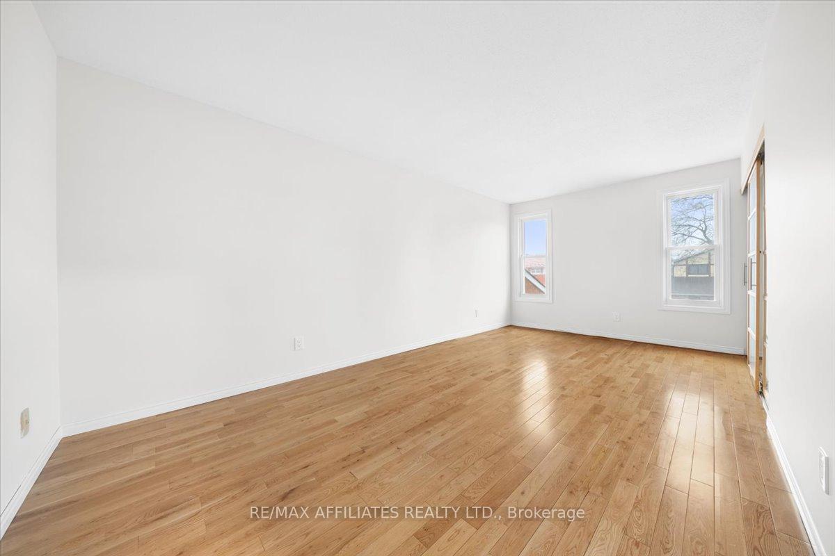 Photo 21 of 1080 Taffy Lane, Ottawa, Convent Glen North — HOMEH